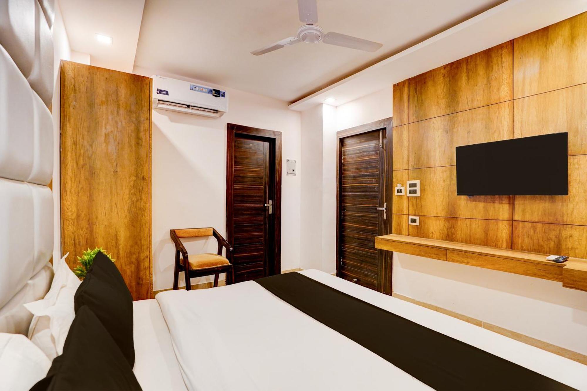 Super Hotel O Haridwar Near Shanti Kunj Raiwala ภายนอก รูปภาพ